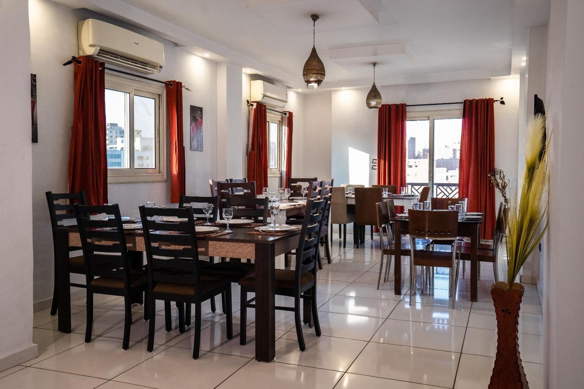 Pyramids Gem Plaza Hotel Kafrat al Jabal Exterior photo