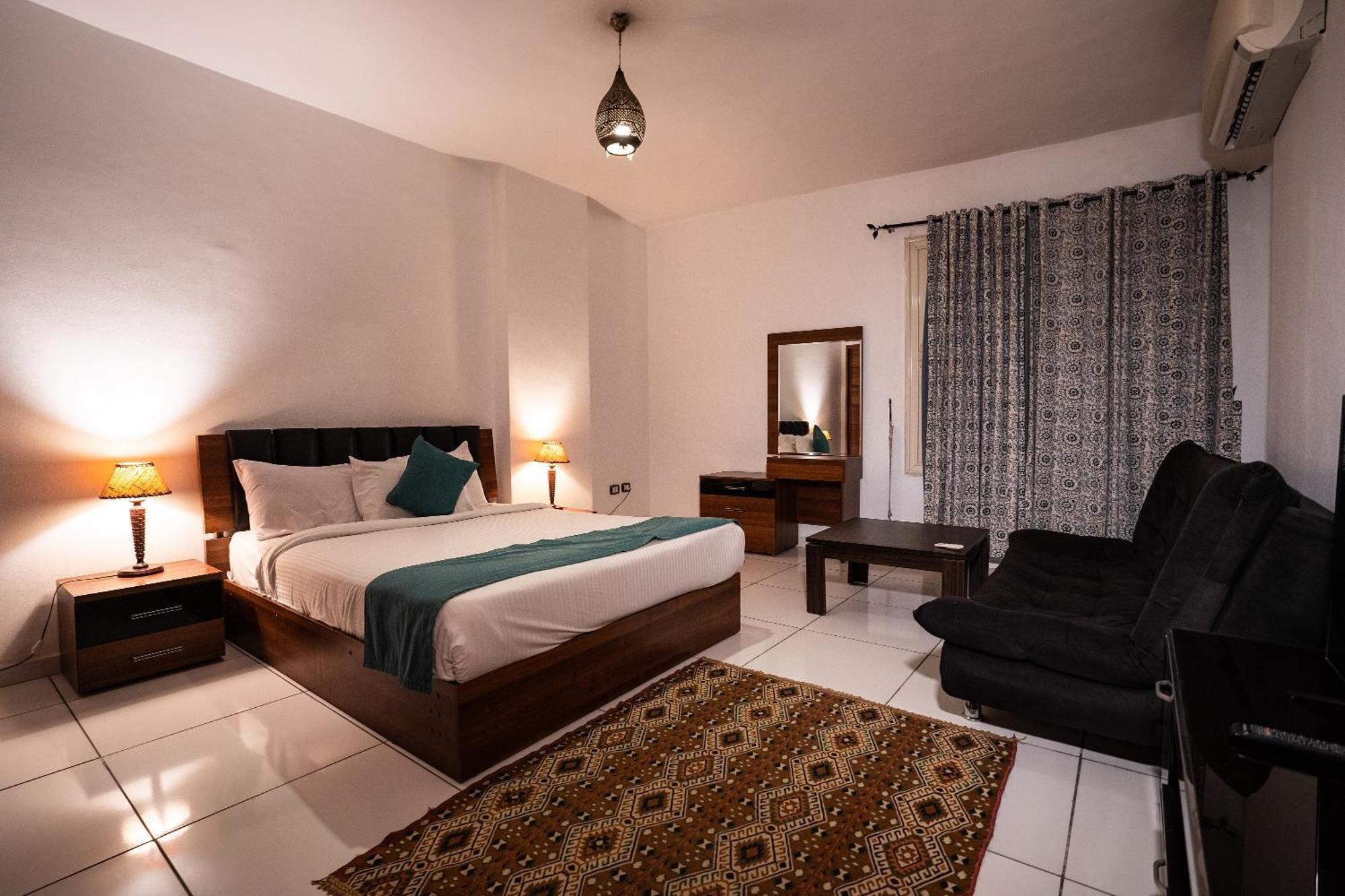 Pyramids Gem Plaza Hotel Kafrat al Jabal Exterior photo